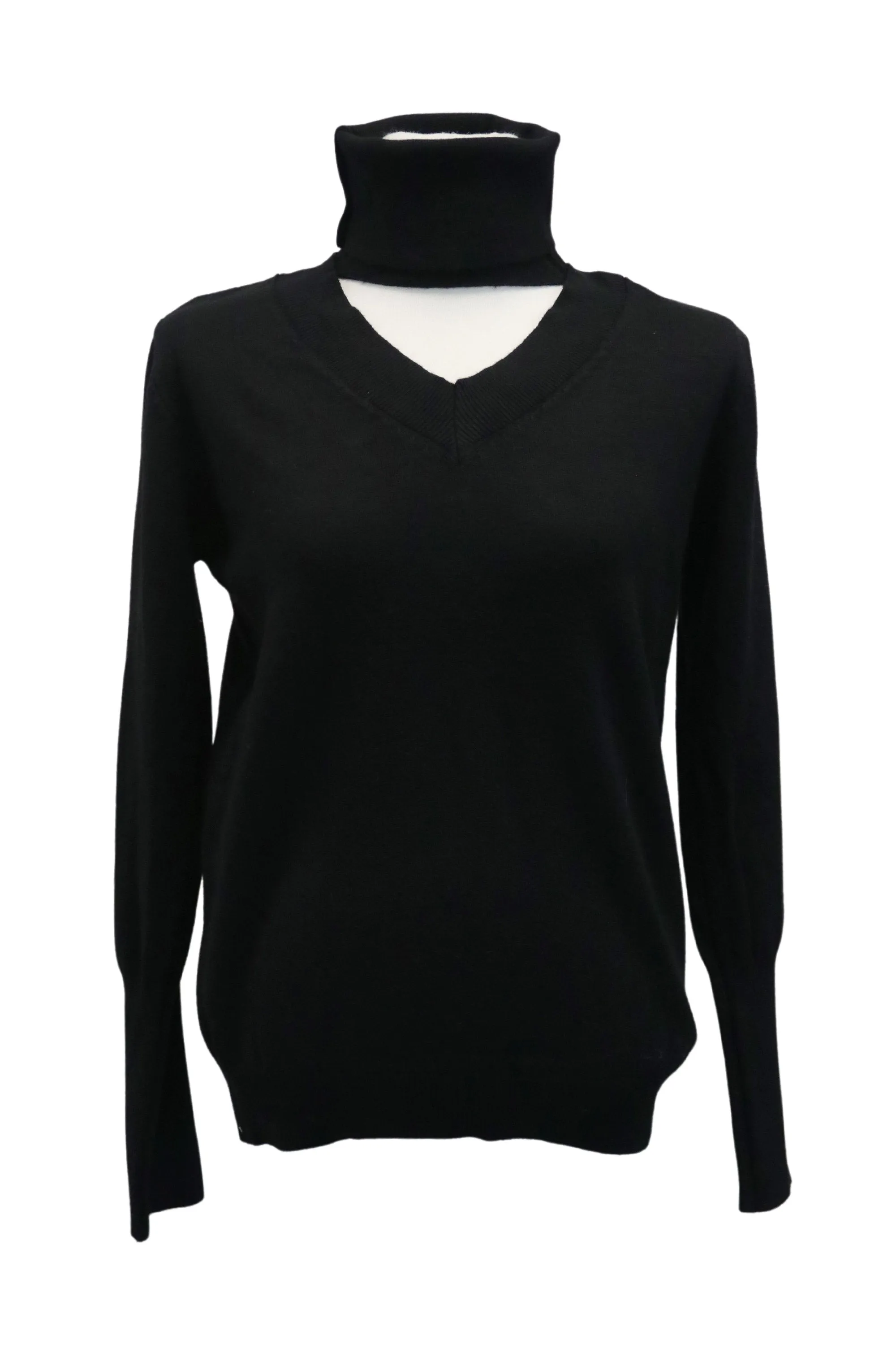 Ali Choker V-neck Knit Top