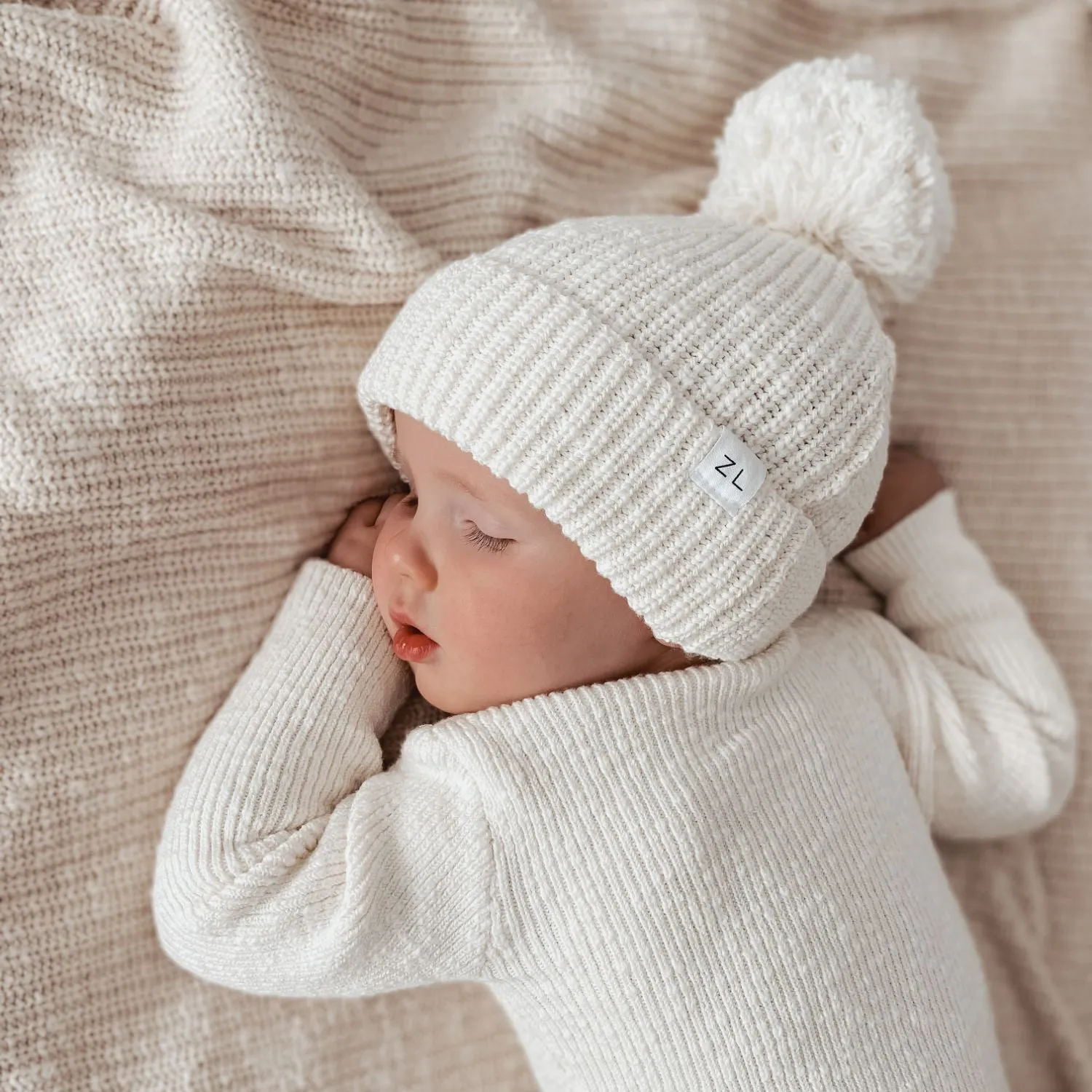 BEANIE | TEXTURED COCONUT