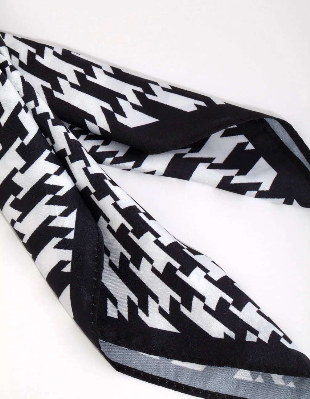 Black & White Houndstooth Mini Bandana Hair Scarf