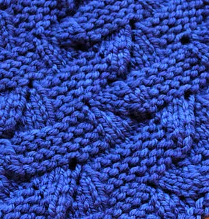 Cattywampus Cowl Pattern (Laura Aylor)
