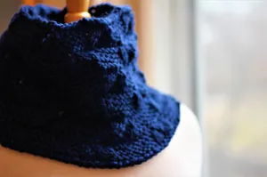 Cattywampus Cowl Pattern (Laura Aylor)