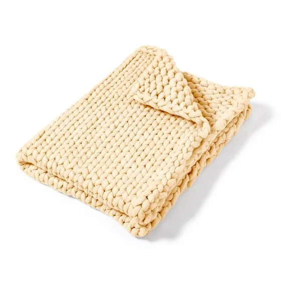 Chunky Knit Throw ~ Cream