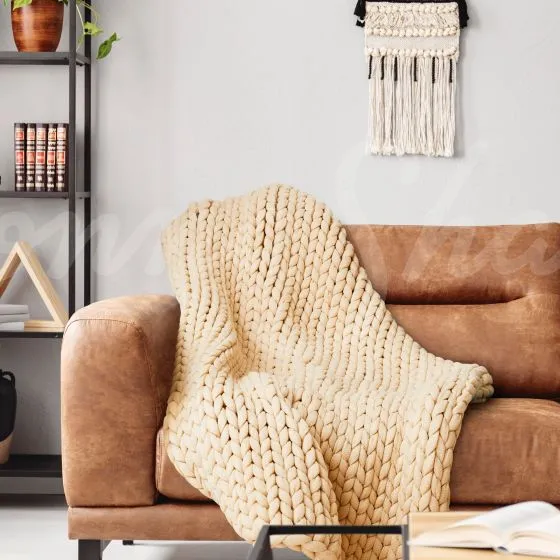 Chunky Knit Throw ~ Cream