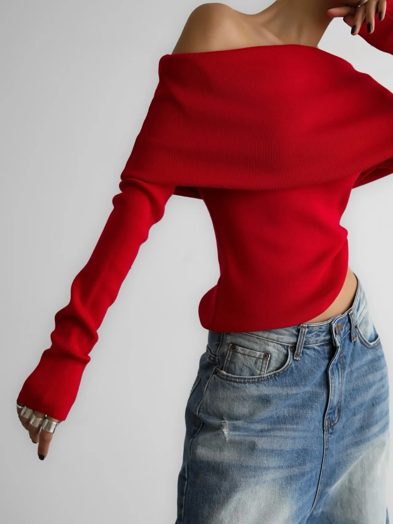 OFF SHOULDER LONG SLEEVE KNIT TOP