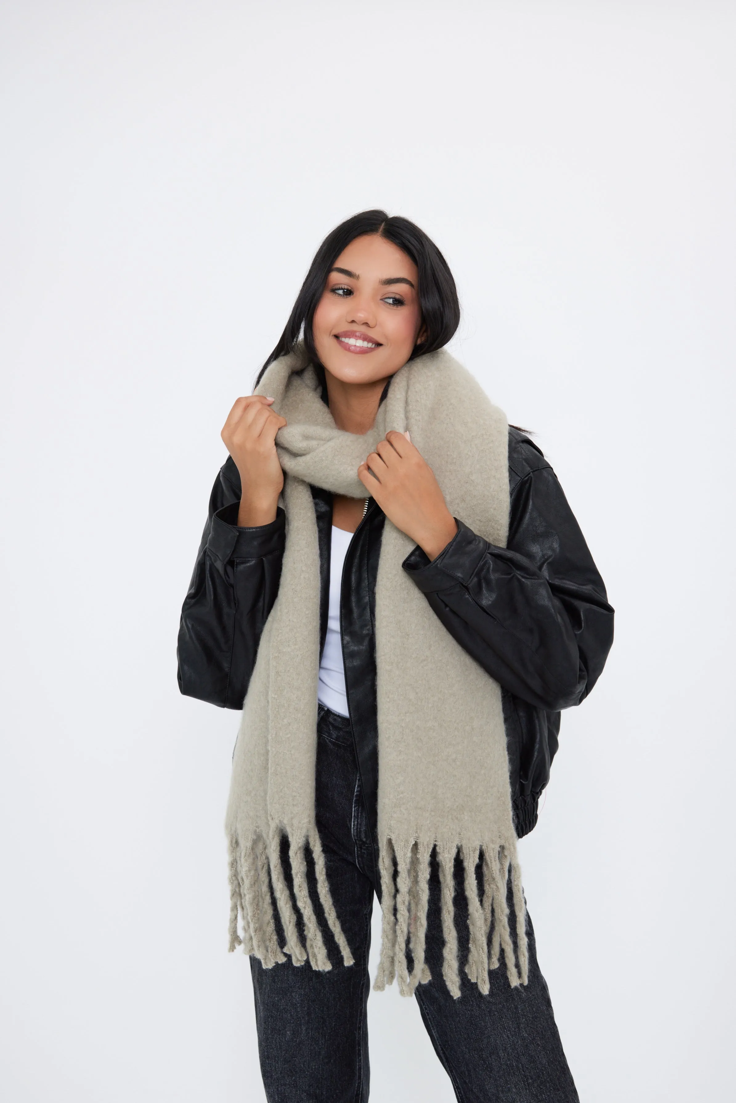 Oversized Chunky Blanket Scarf in Sustained Grey