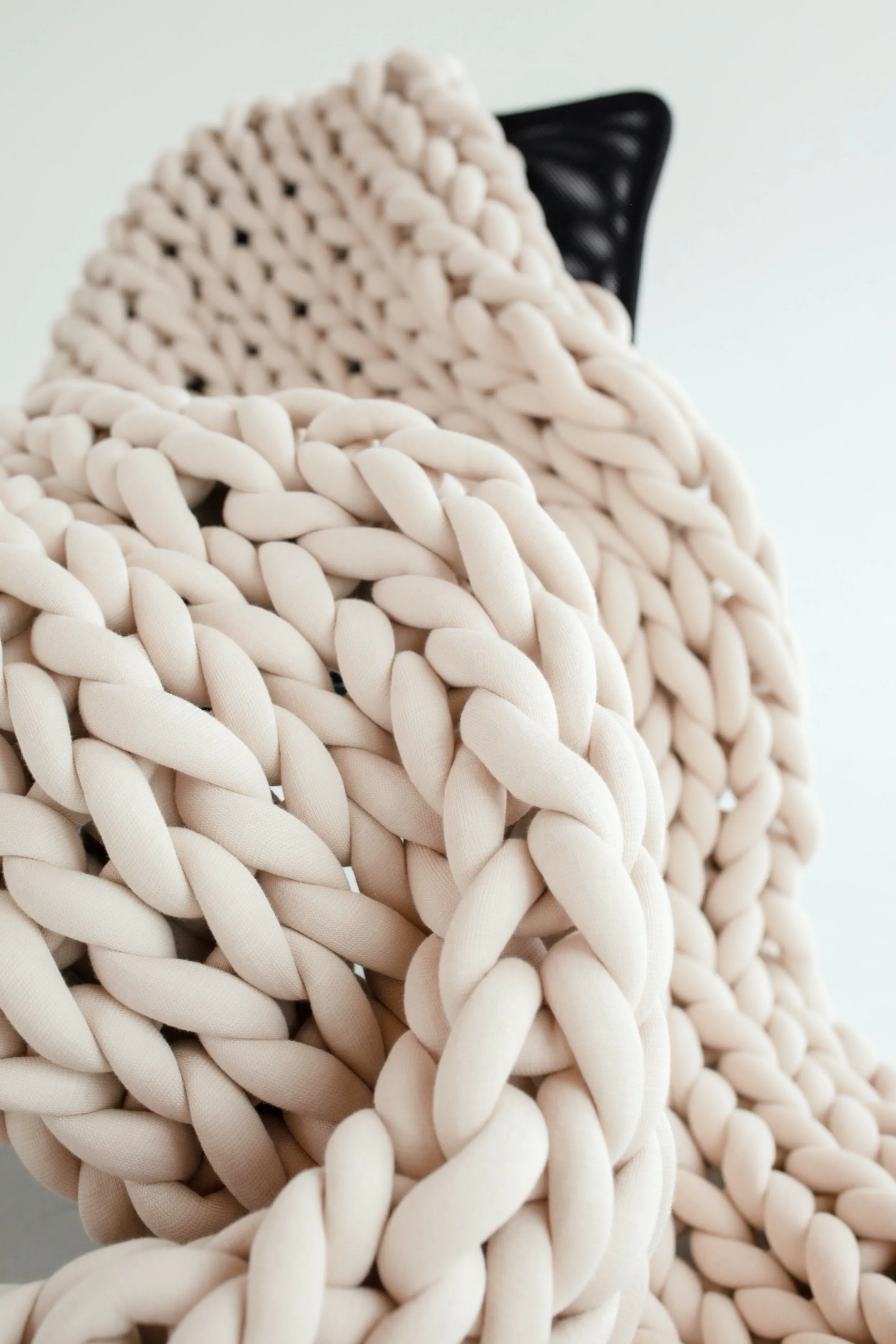 Tube yarn blanket, Small throw blanket 35”x50” (90x130 cm)
