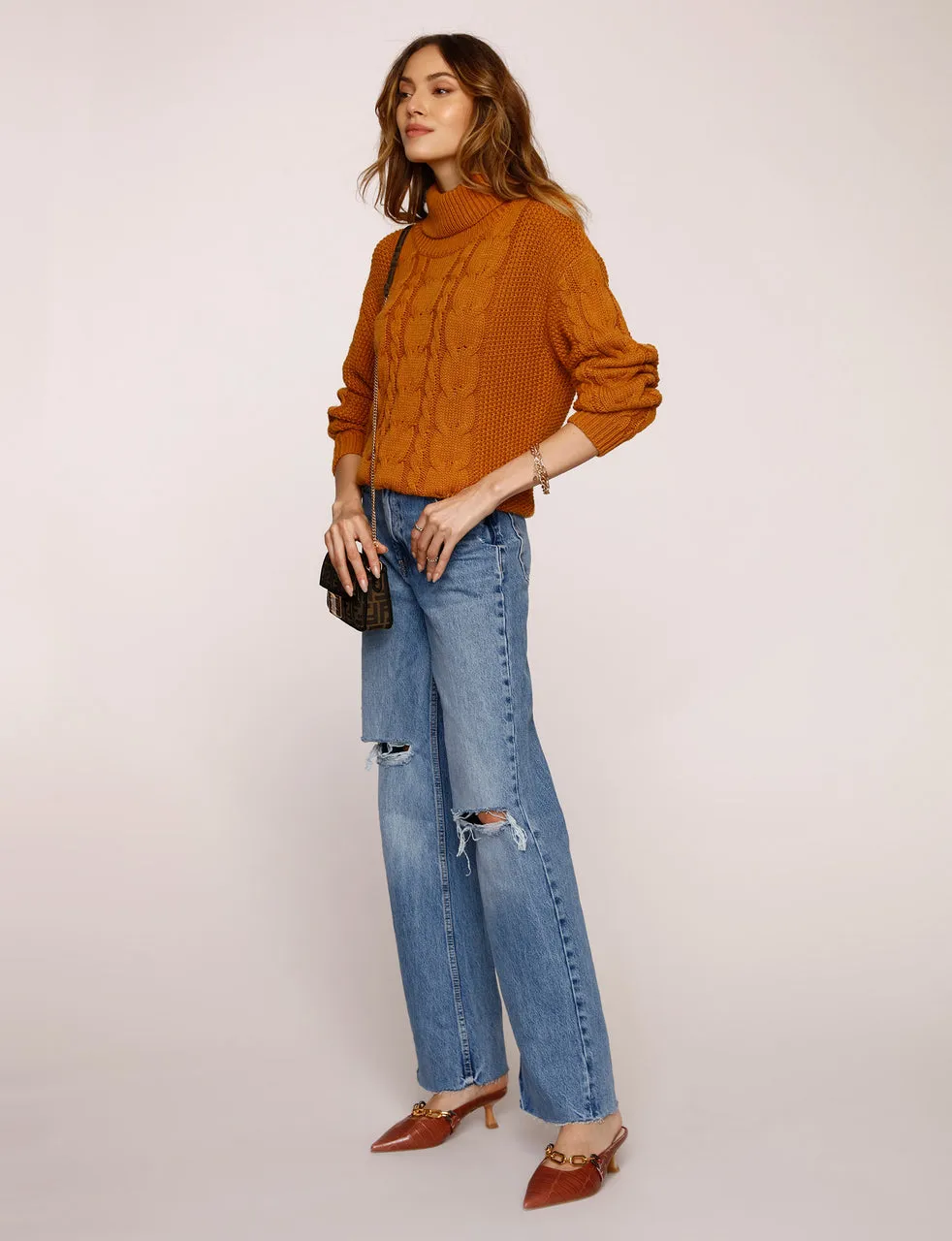 VERA SWEATER